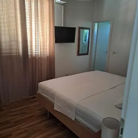 Gostinjska kuća Bjelopera 3*